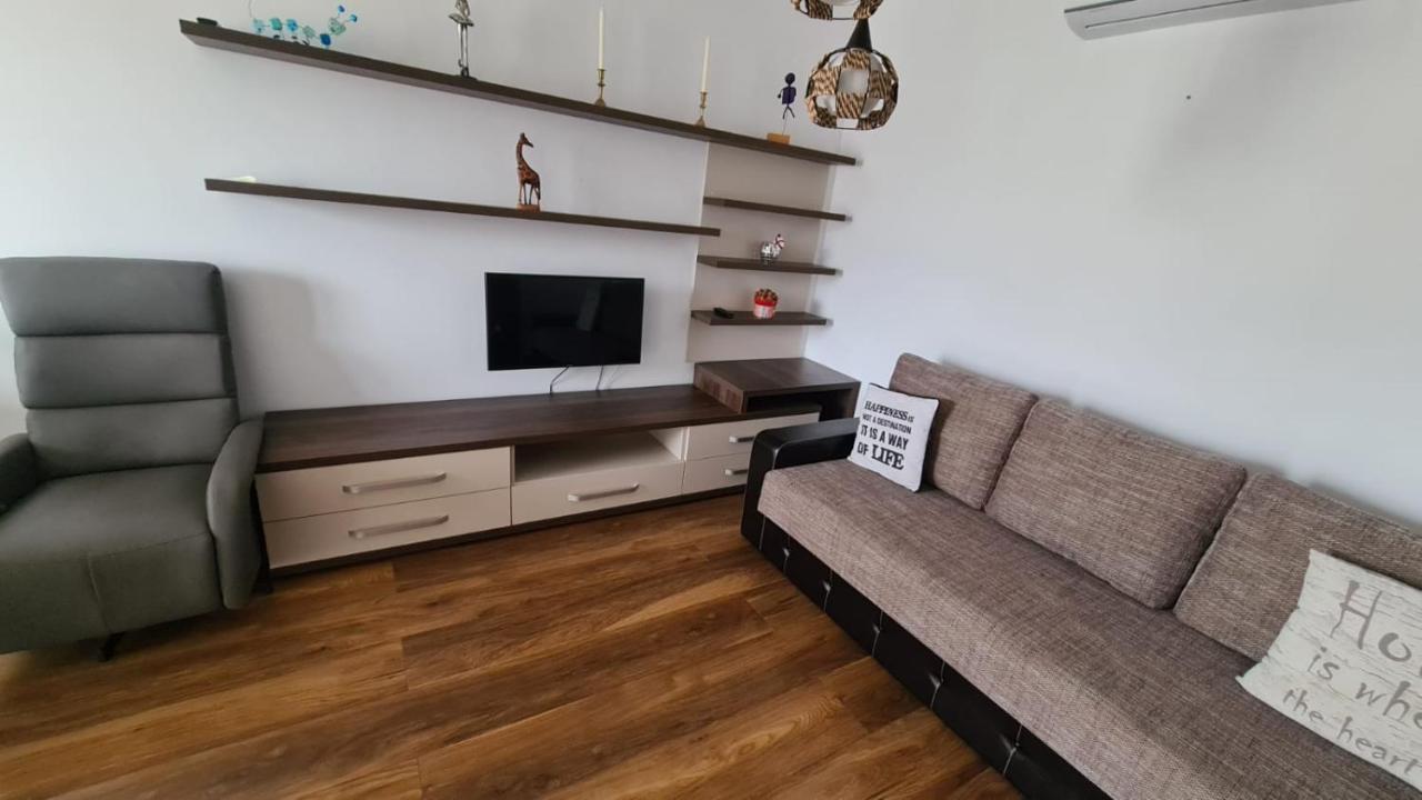 Apartament Mirubias Apartman Brassó Kültér fotó