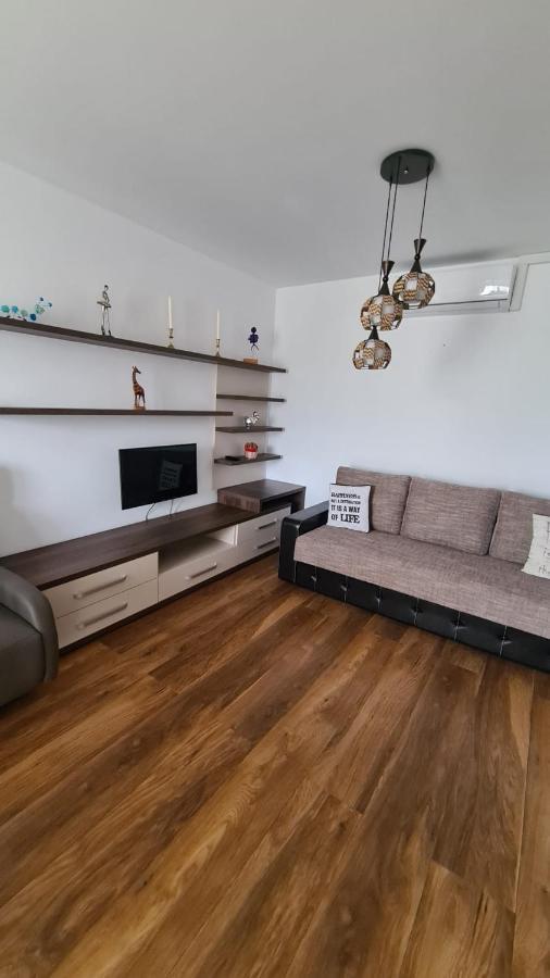 Apartament Mirubias Apartman Brassó Kültér fotó