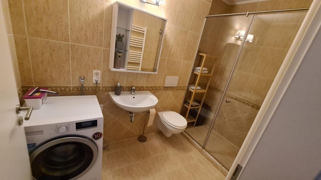 Apartament Mirubias Apartman Brassó Kültér fotó