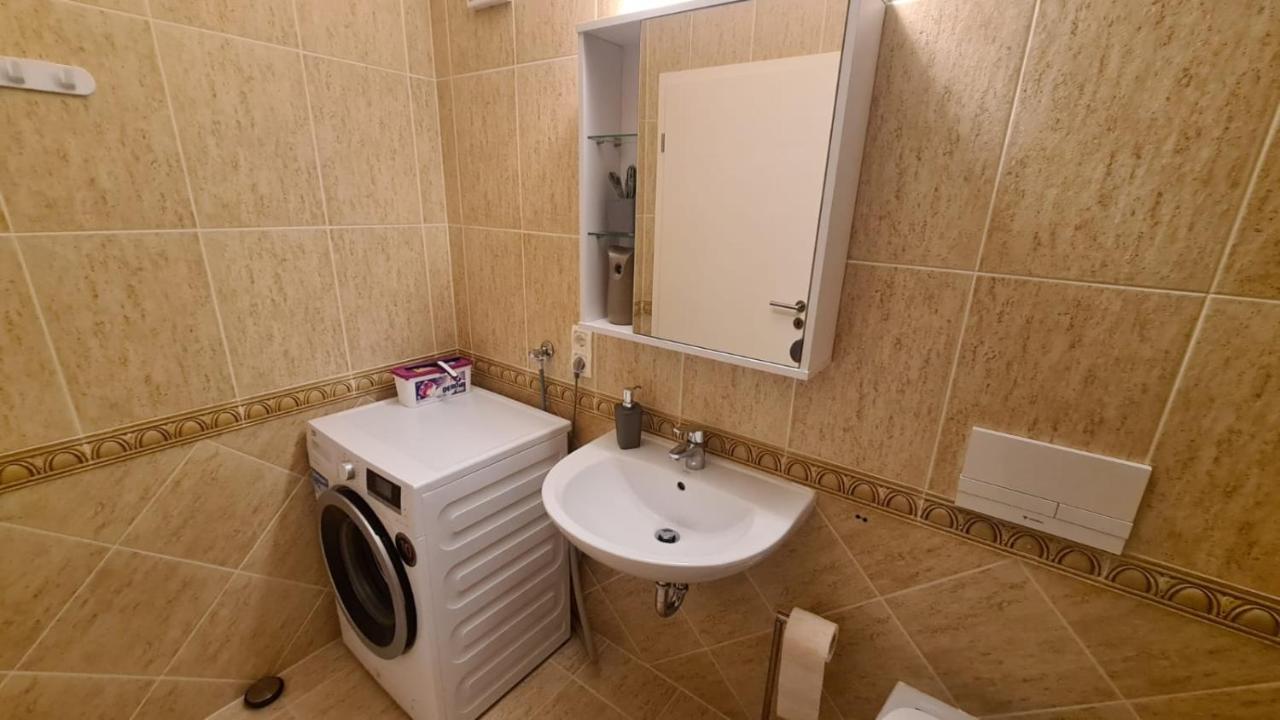 Apartament Mirubias Apartman Brassó Kültér fotó