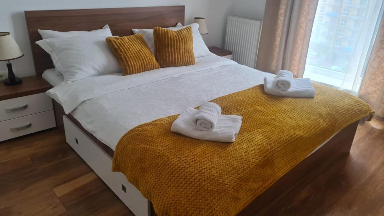Apartament Mirubias Apartman Brassó Kültér fotó